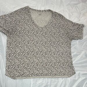 American Eagle Outfitters Leopard Print Short Sleeve Top
